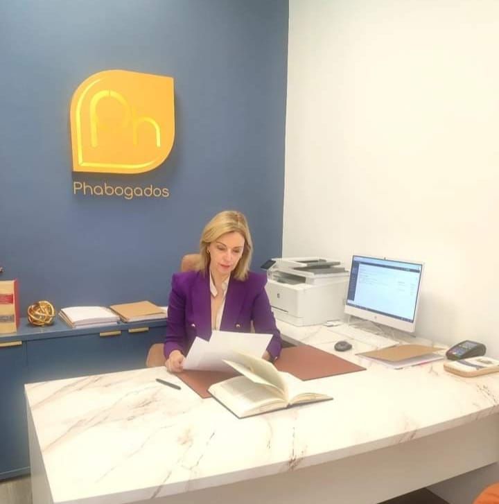 Pamela Hernández, abogada de extranjería